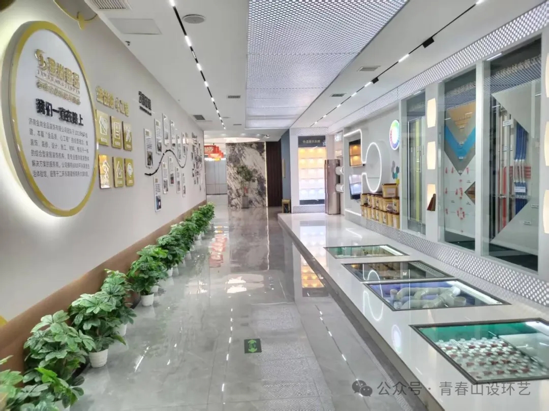 2.webp.jpg 2.webp.jpg