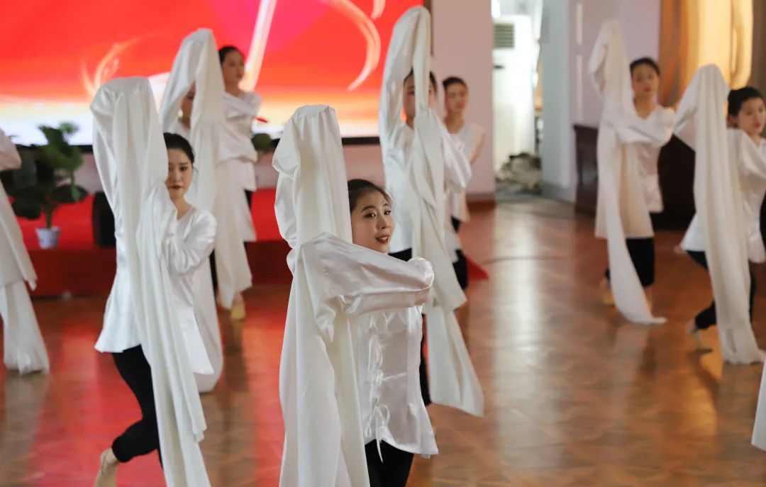 音乐舞蹈学院举办中期教学成果汇演 第 7 张