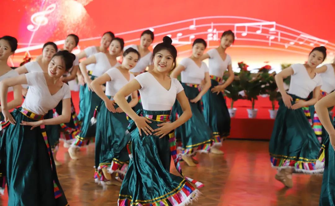 音乐舞蹈学院举办中期教学成果汇演 第 4 张
