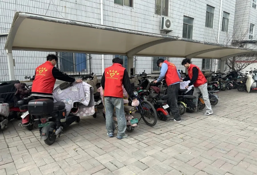 2.webp.jpg 2.webp.jpg