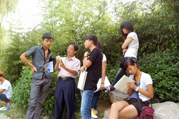 山设的“刀锋战士”刀笔相伴 印刻岁月—访田百顺教授